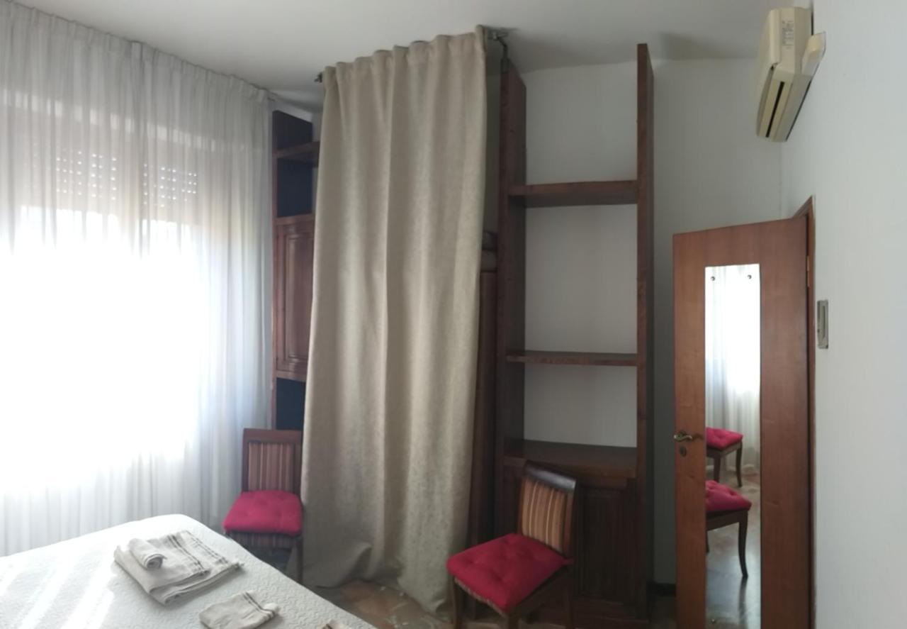 B&B Jacopino Florence Bilik gambar